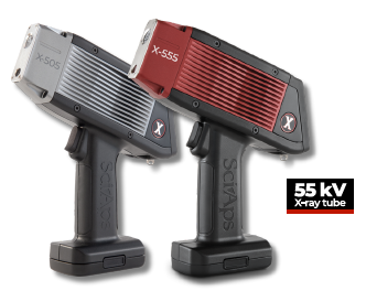 SciAps X-505 und X-555 Handheld-XRF-Geräte, das X-555 mit 55-kV-Röntgenröhre